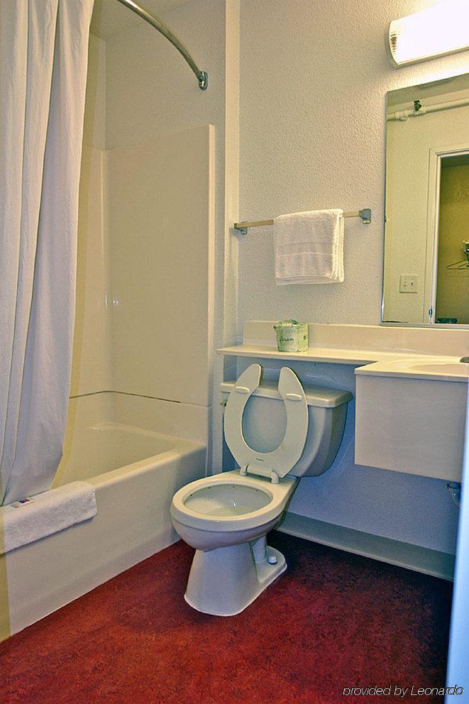 Motel 6 Minneapolis Airport - Mall Of America Exterior photo